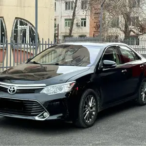 Toyota Camry, 2017