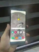 Samsung Galaxy A8+-3