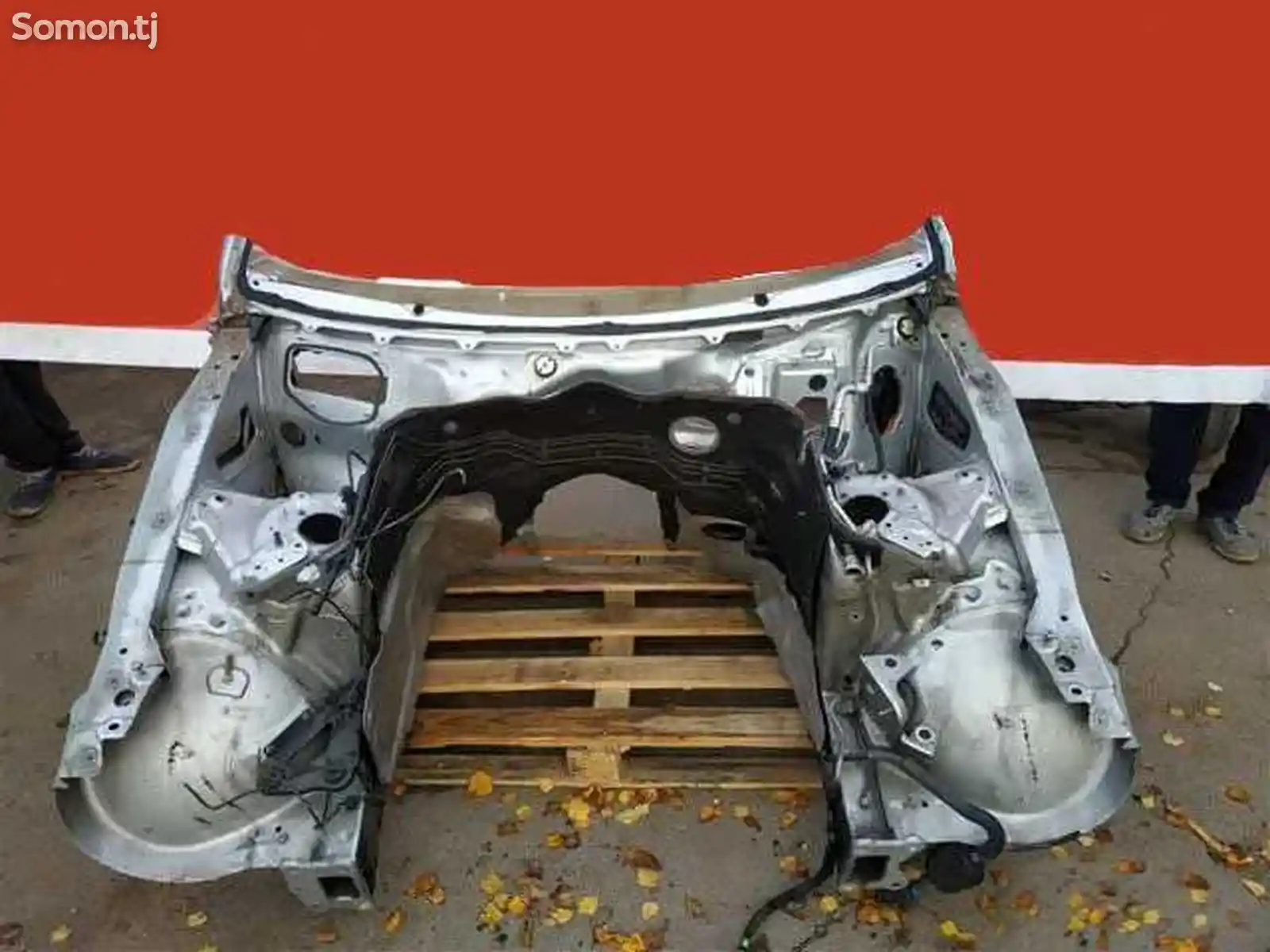Передняя часть кузова на Mercedes Benz w211-16