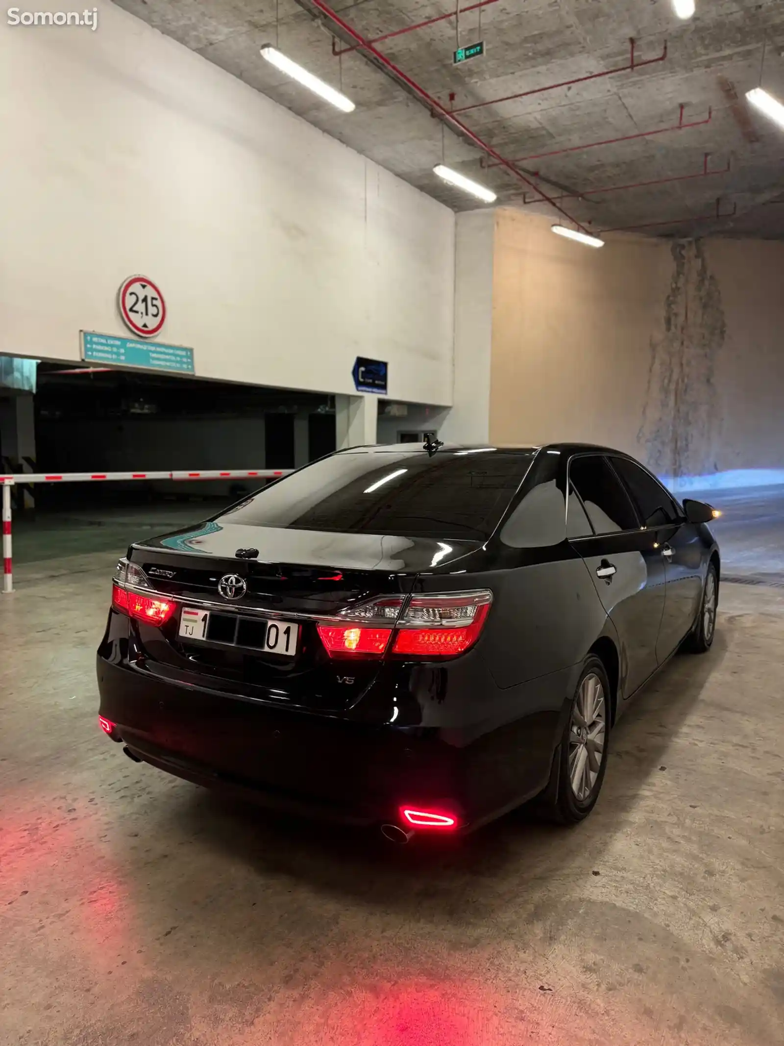 Toyota Camry, 2018-6