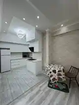 2-комн. квартира, 18 этаж, 80 м², Исмоили Сомони-7