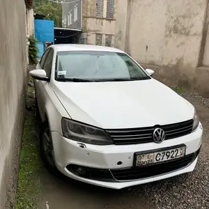 Volkswagen Jetta, 2012