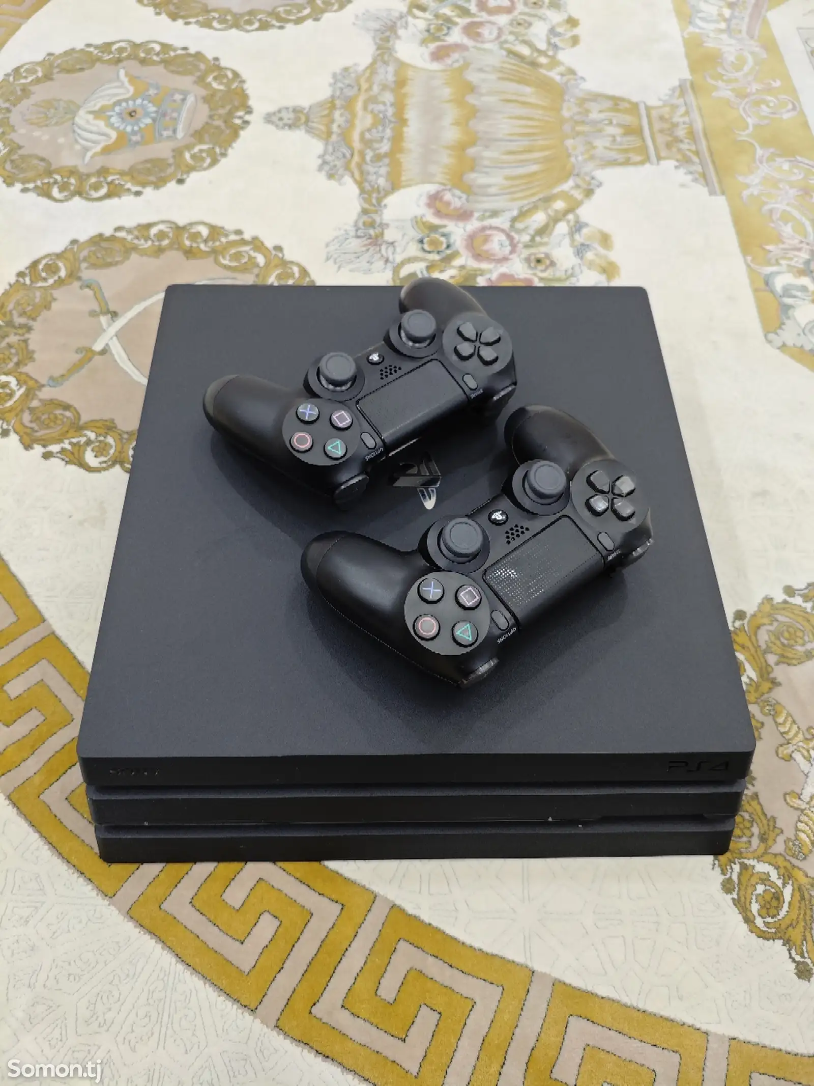 Игровая приставка Sony PlayStation 4pro 4k 1tb-1