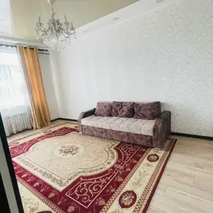 2-комн. квартира, 5 этаж, 65м², сино