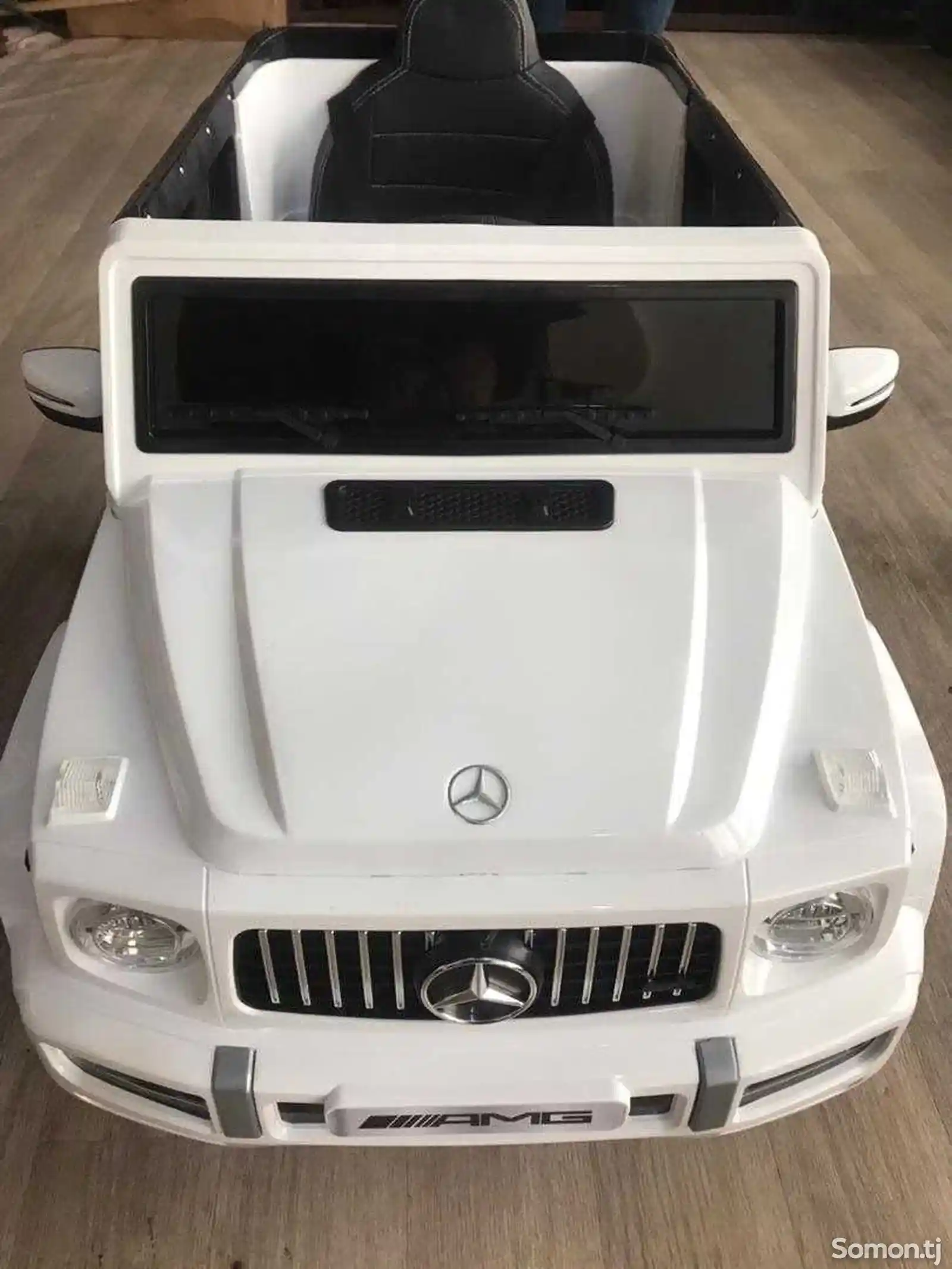Машинка Mercedes AMG-6