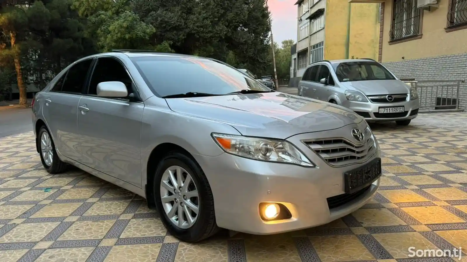 Toyota Camry, 2011-6