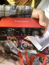 Звуковая карта Focusrite-3