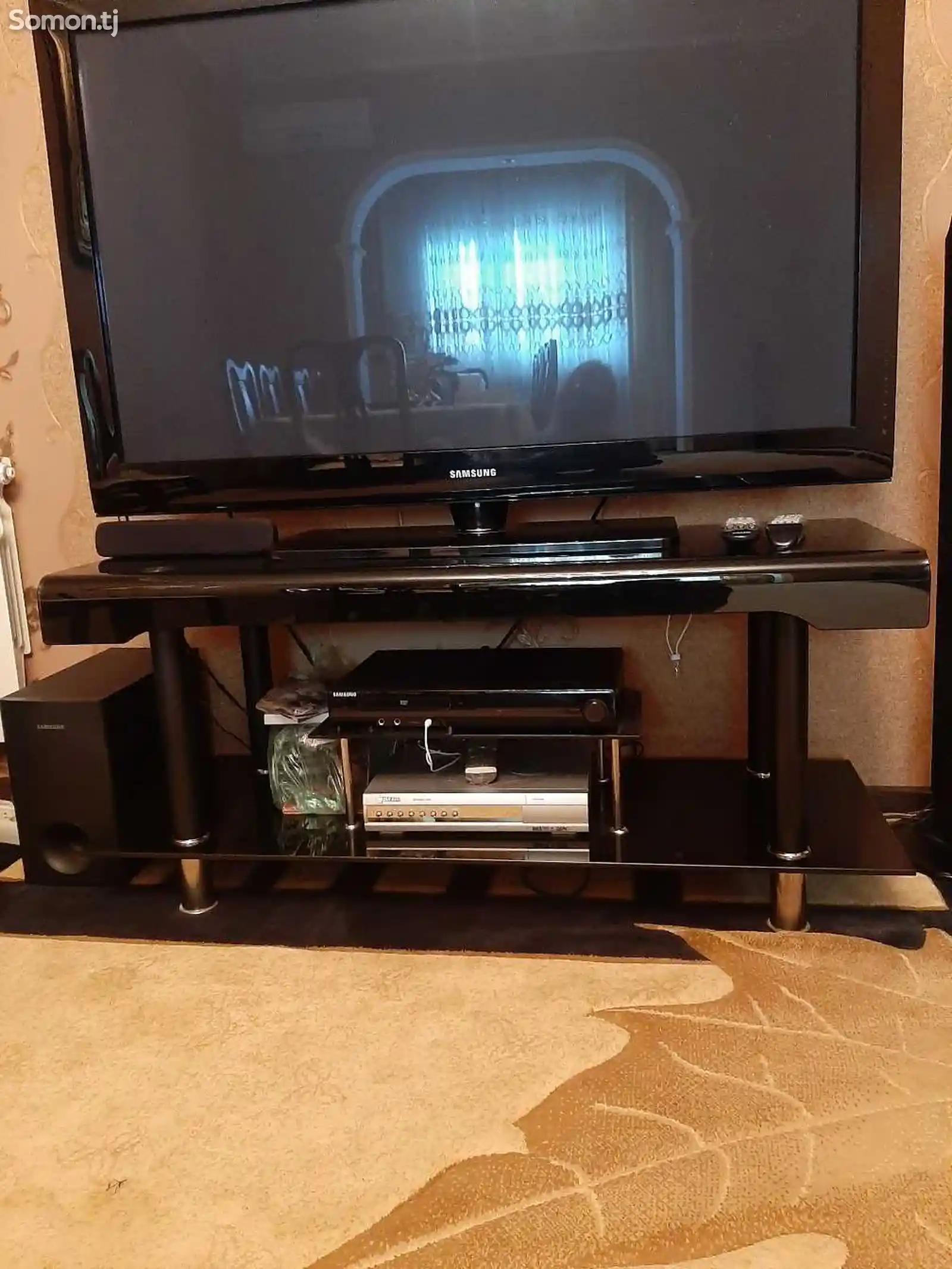 Телевизор Samsung 50 дюймов-1