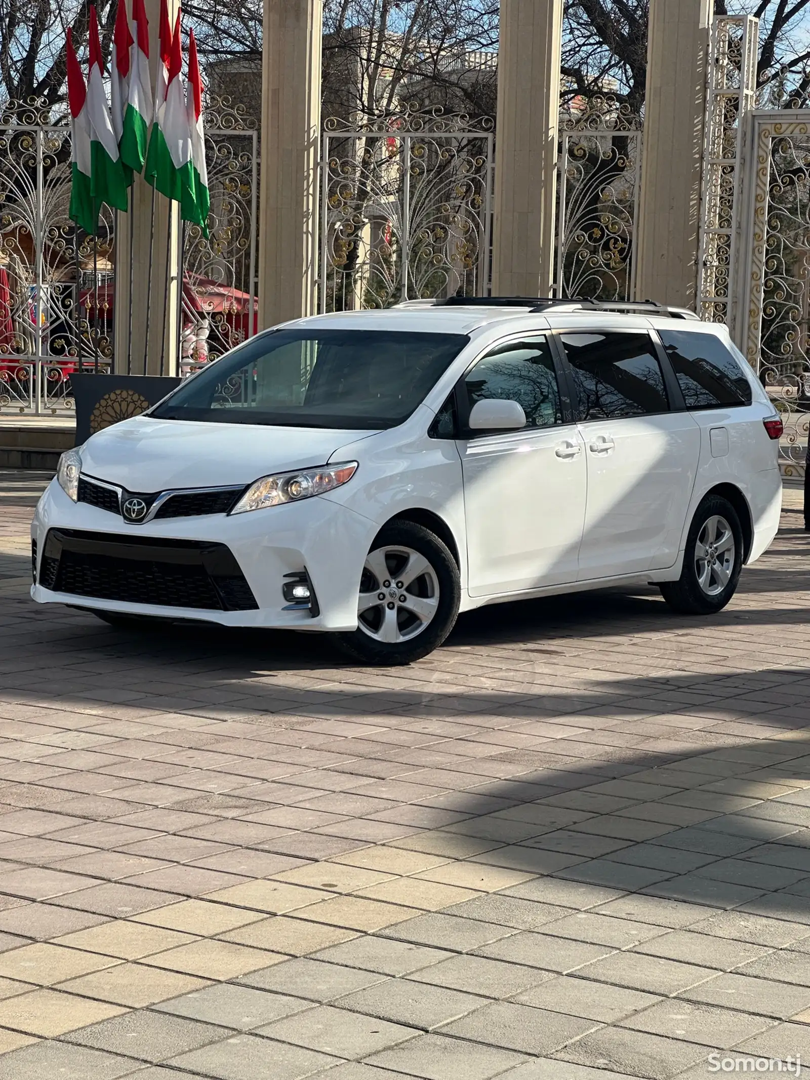 Toyota Sienna, 2015-1