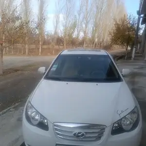 Hyundai Avante, 2010