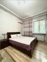 3-комн. квартира, 1 этаж, 81м², Славянский университет-2