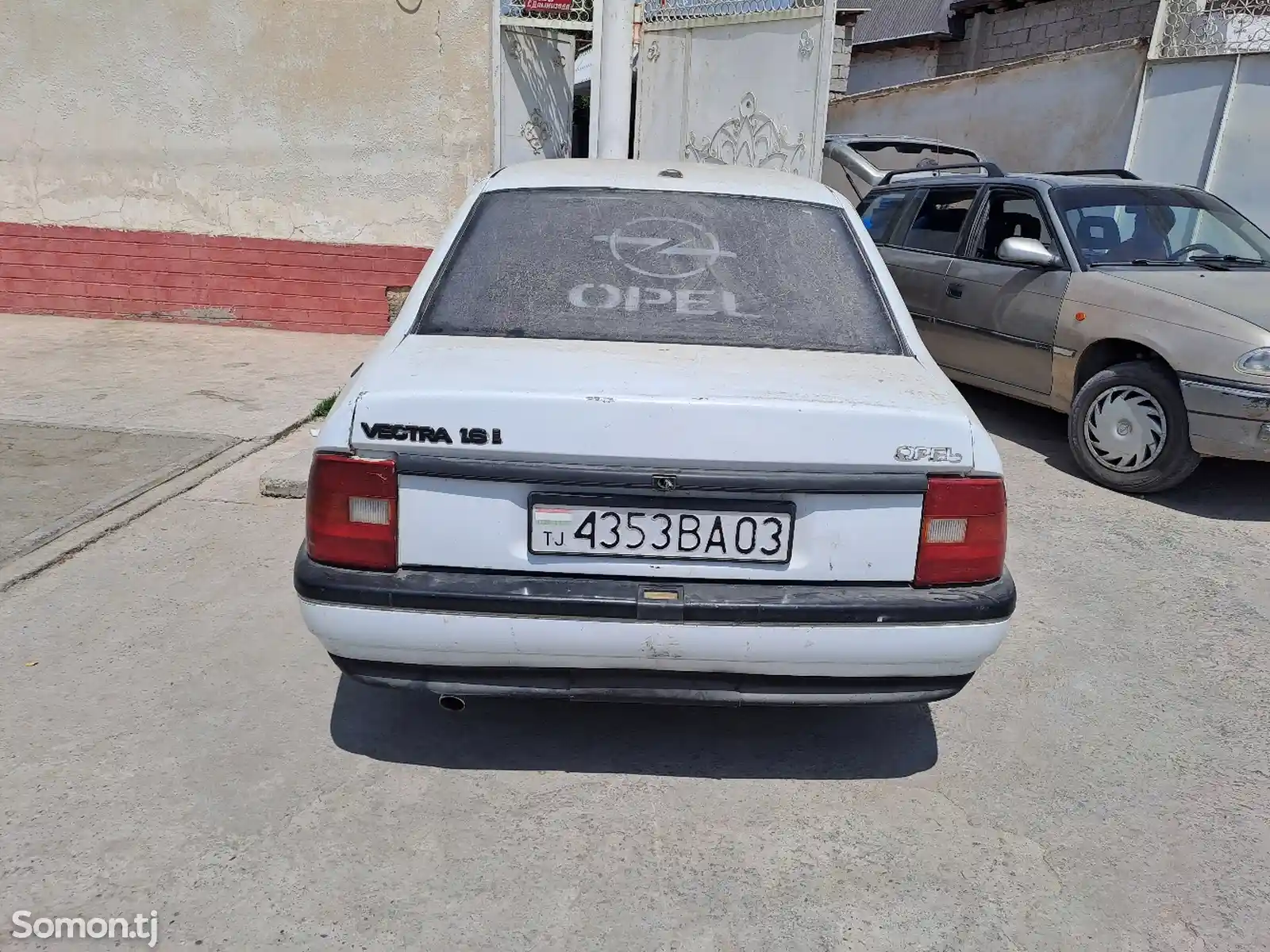 Opel Vectra A, 1992-3