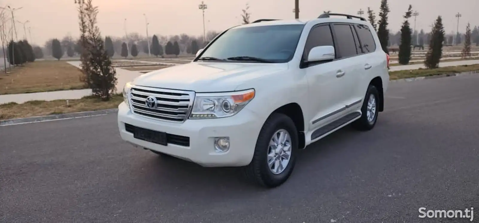 Toyota Land Cruiser, 2013-1