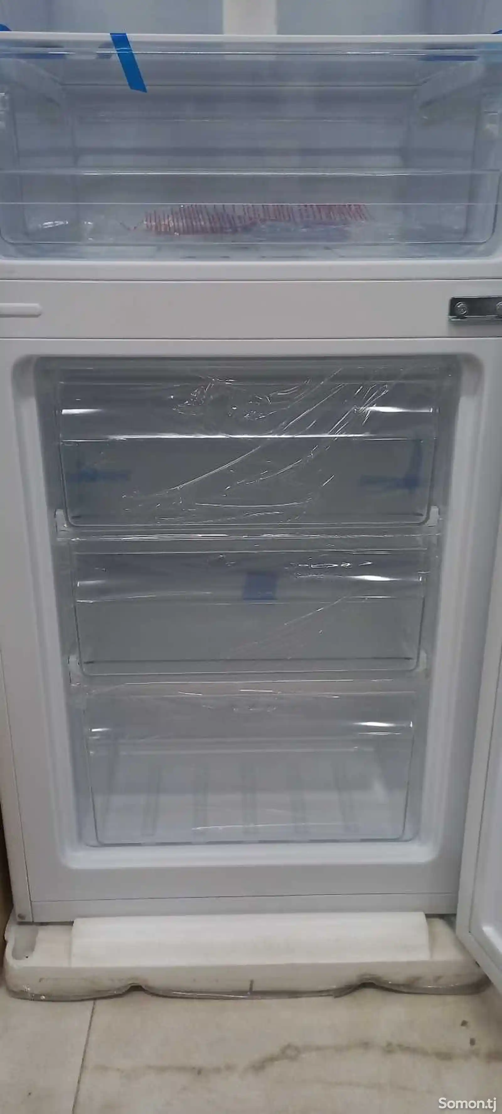 Холодильник Avest BCD-310-2