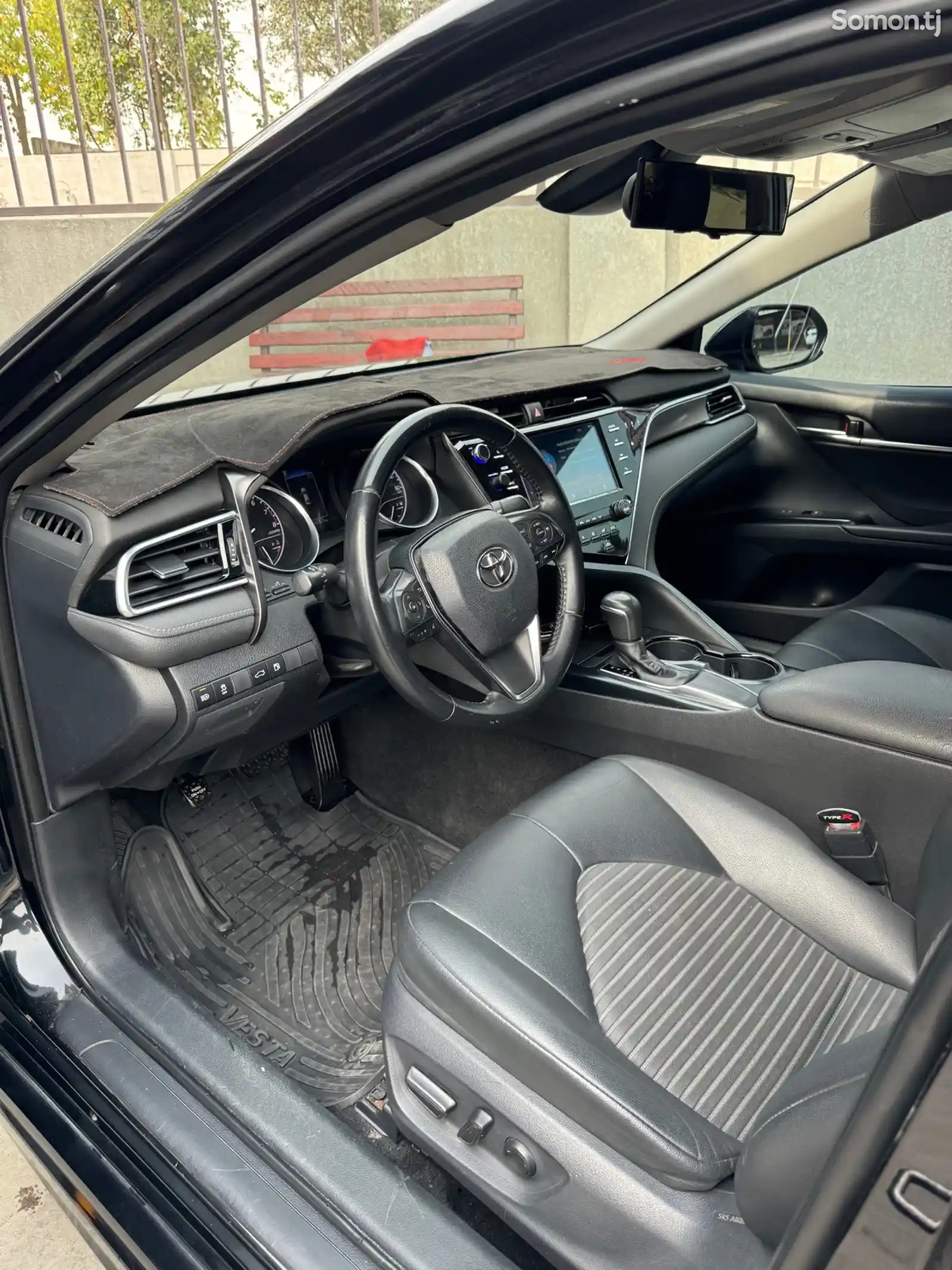 Toyota Camry, 2018-8