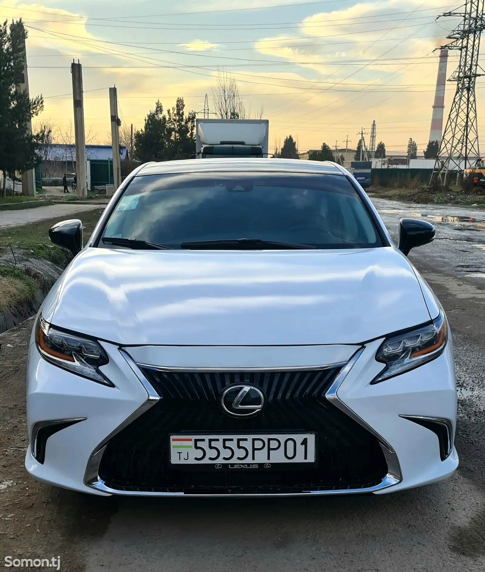 Lexus ES series, 2017-1