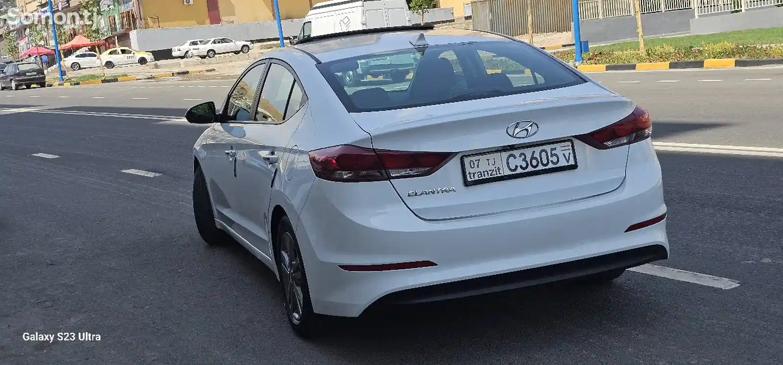 Hyundai Elantra, 2018-10