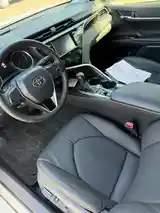 Toyota Camry, 2018-10