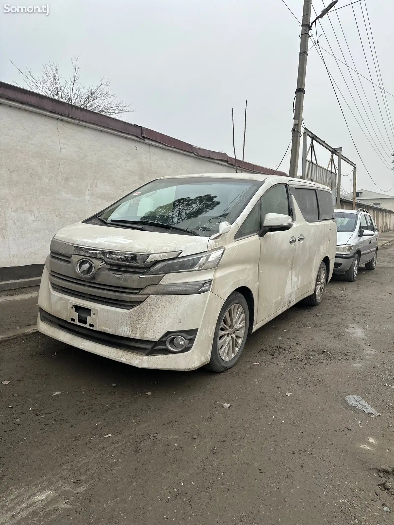 Toyota Vellfire, 2015-1