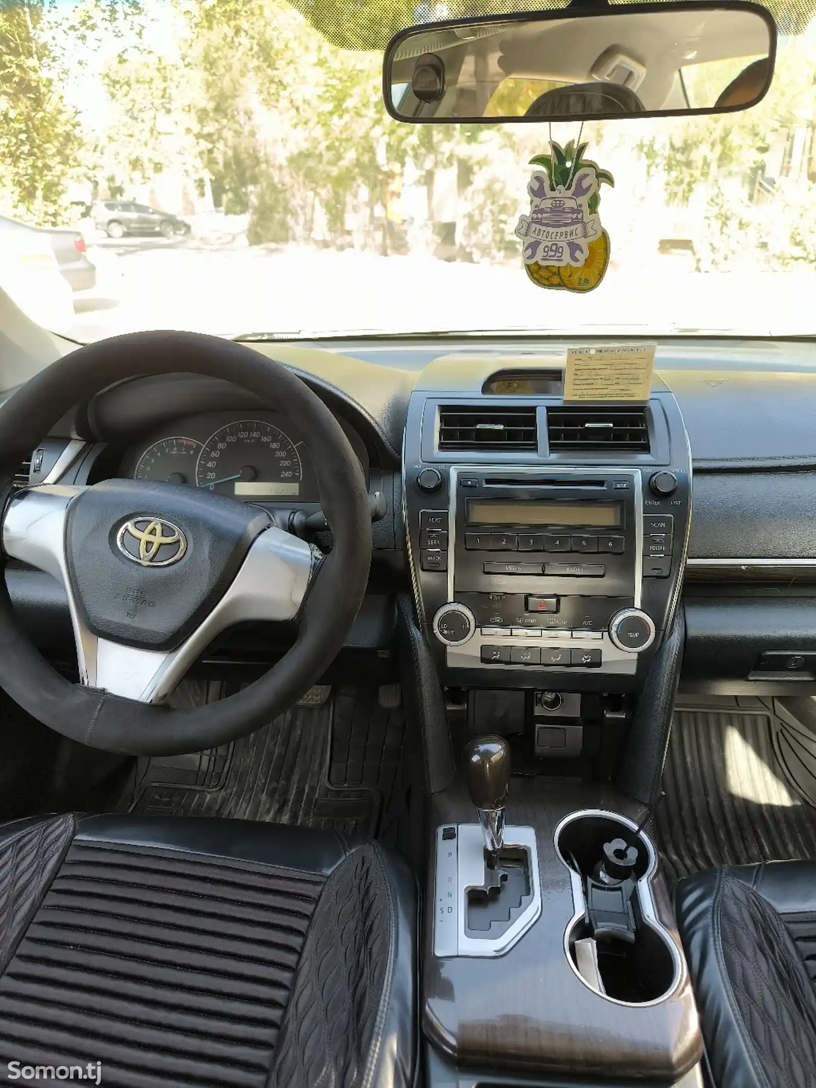 Toyota Camry, 2013-10