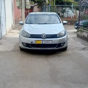 Volkswagen Golf, 2010