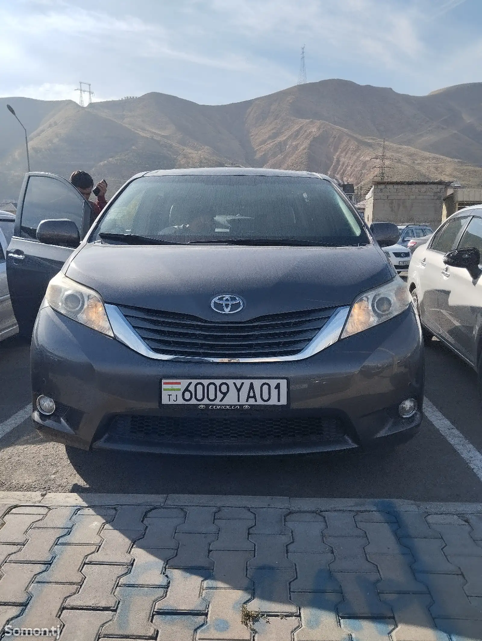 Toyota Sienna, 2012-1