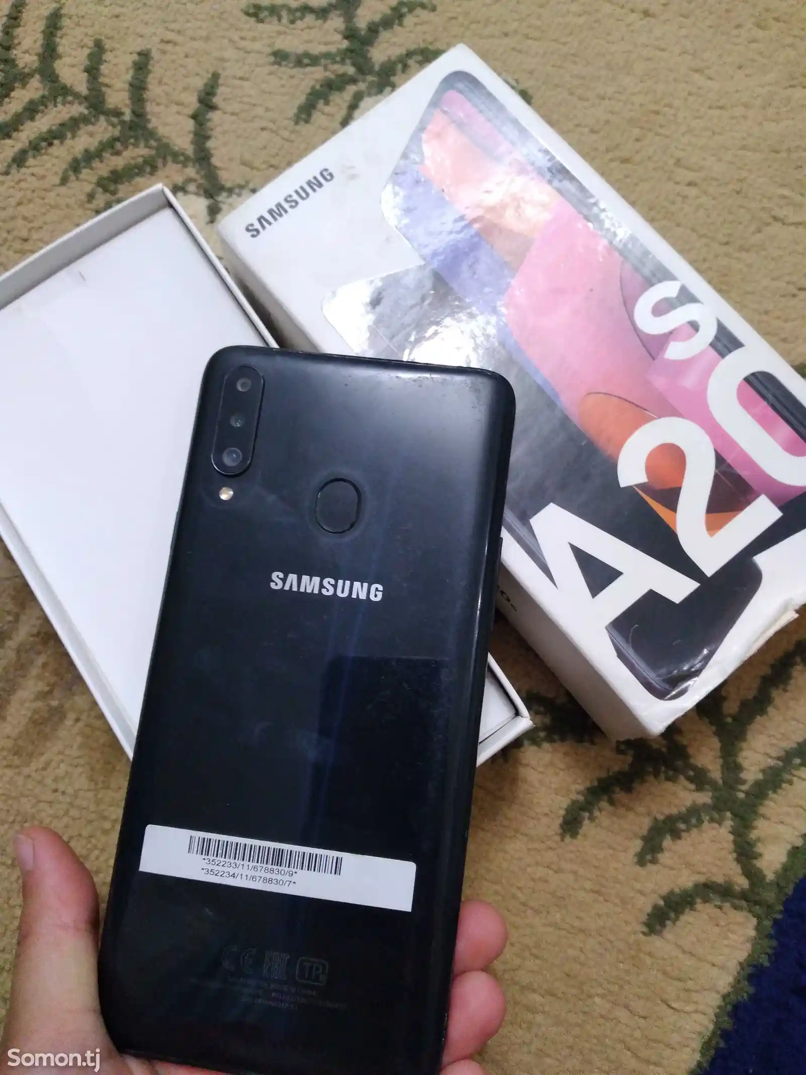 Samsung Galaxy A20s-4