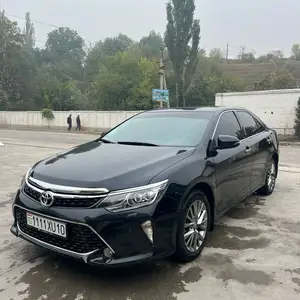 Toyota Camry, 2017