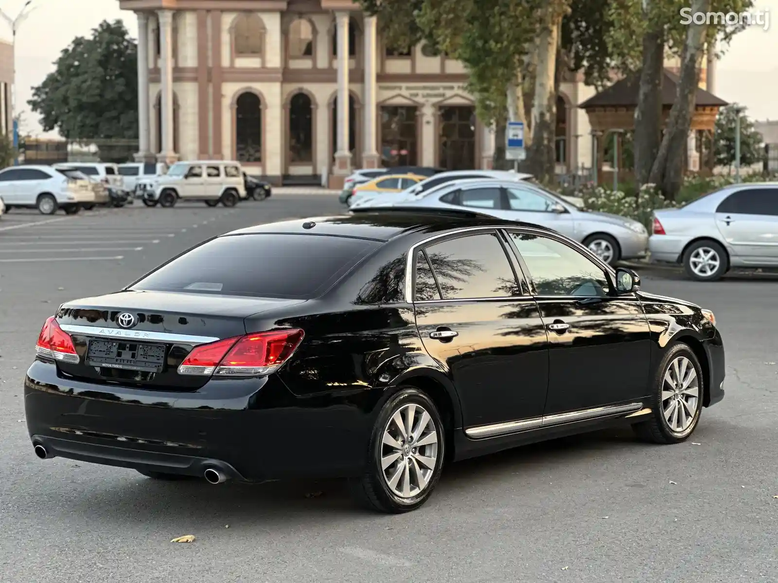 Toyota Avalon, 2011-8