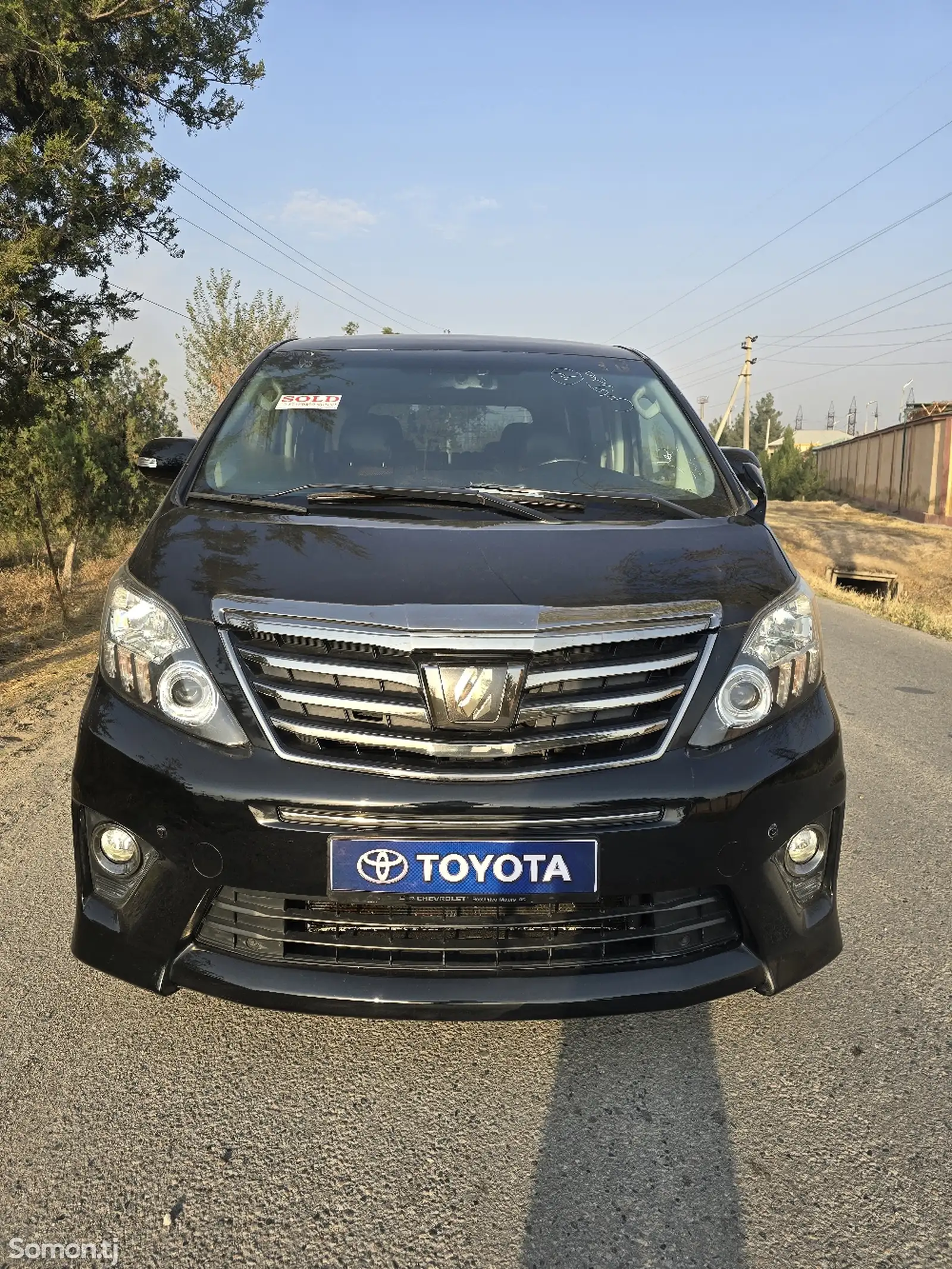 Toyota Vellfire, 2014-11