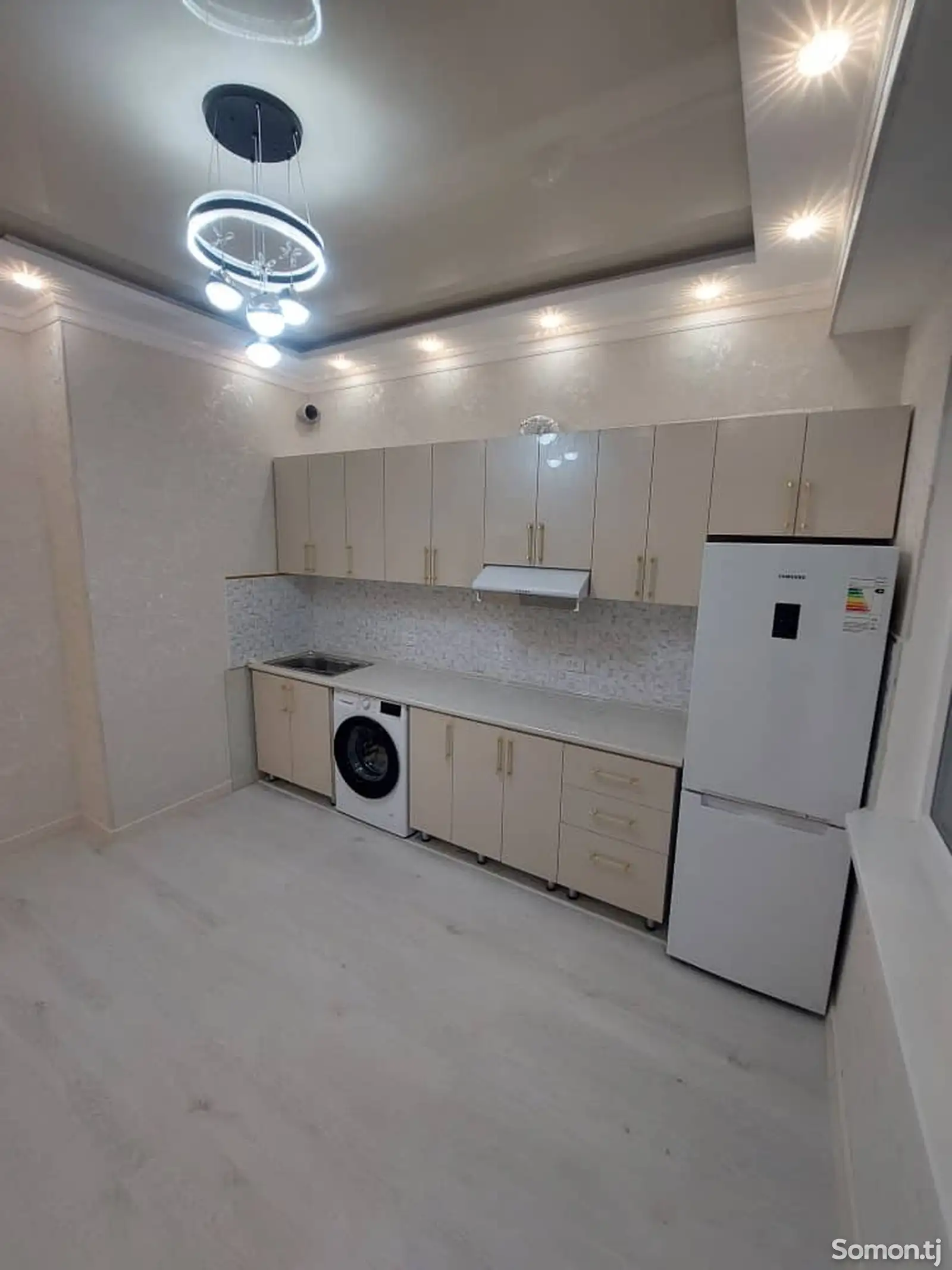 3-комн. квартира, 17 этаж, 77 м², молодёжный-7