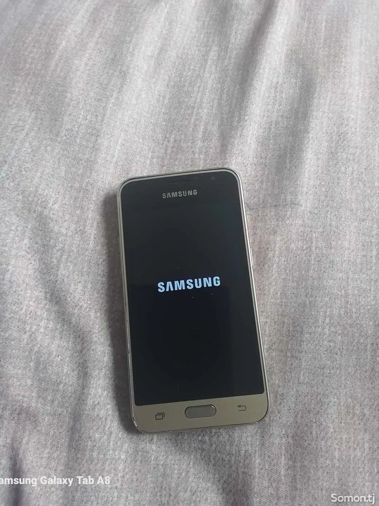 Samsung Galaxy J1 8gb-4