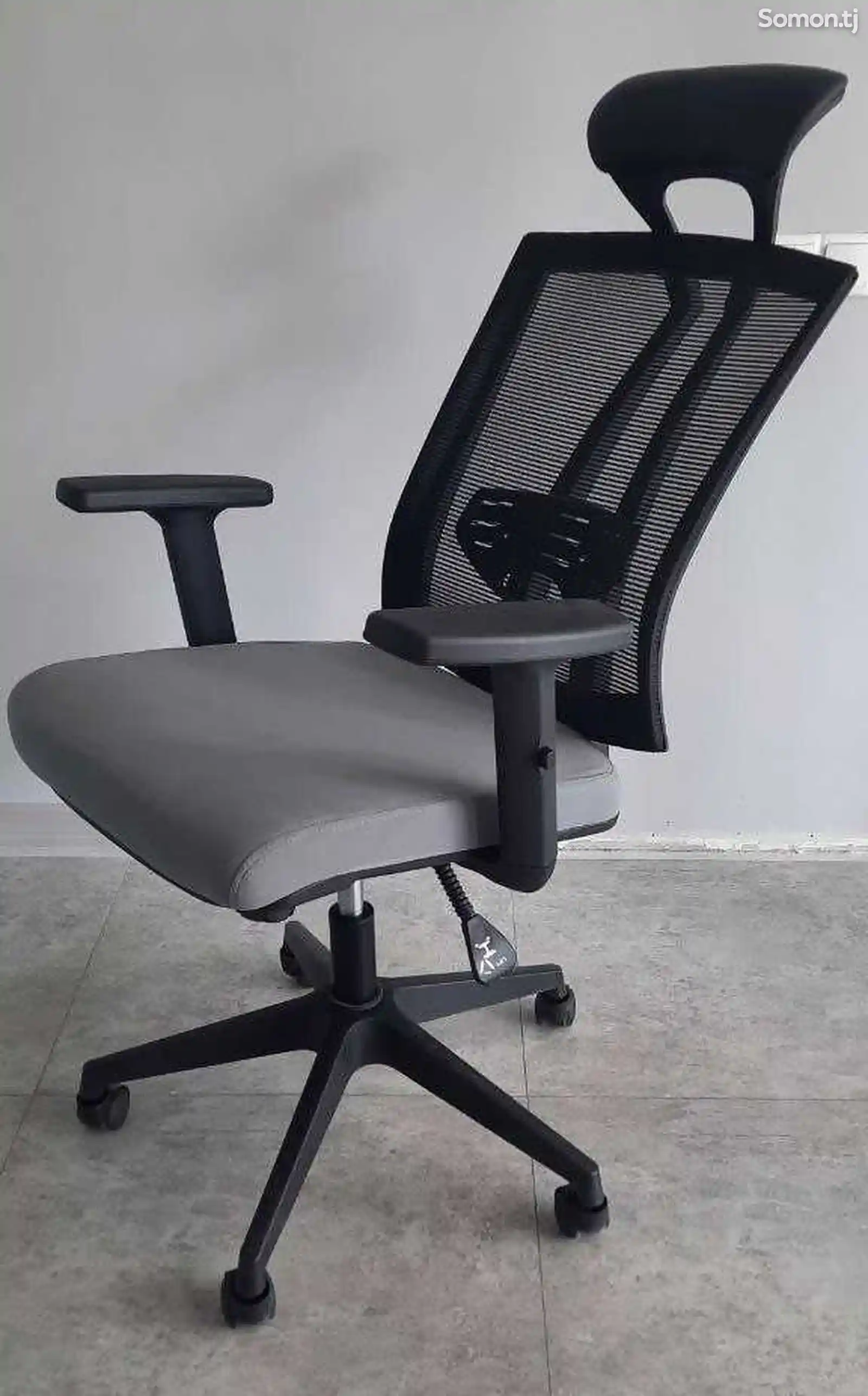 Руководительское кресло SE-088-3