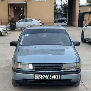 Opel Vectra A, 1991