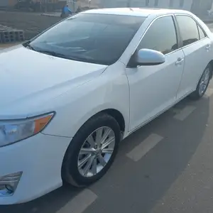 Toyota Camry, 2012