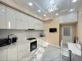 2-комн. квартира, 11 этаж, 78м², Шохмансур-9