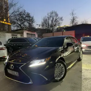 Lexus ES series, 2015