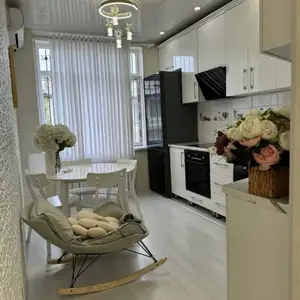 1-комн. квартира, 3 этаж, 45 м², Цирк Арвис