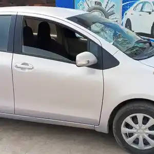 Toyota Vitz, 2007