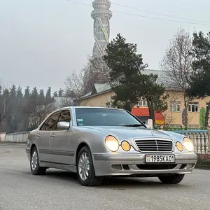 Mercedes-Benz E class, 2001