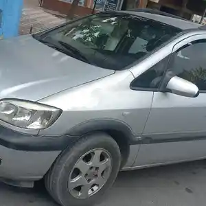 Opel Zafira, 1999