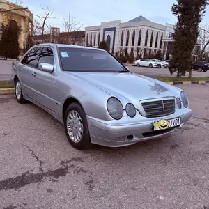 Mercedes-Benz E class, 2000