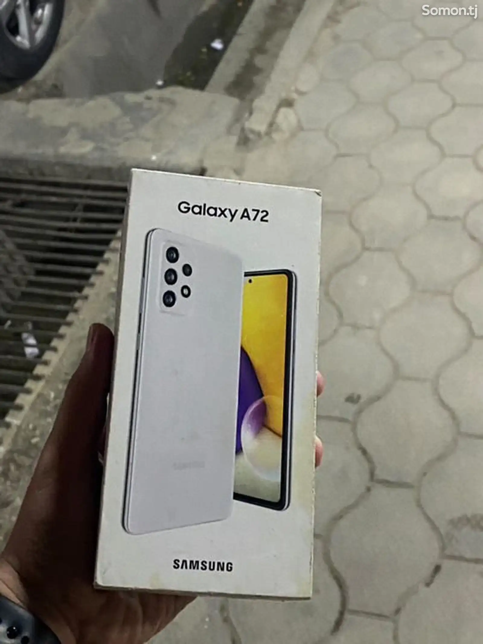 Samsung Galaxy A72-1