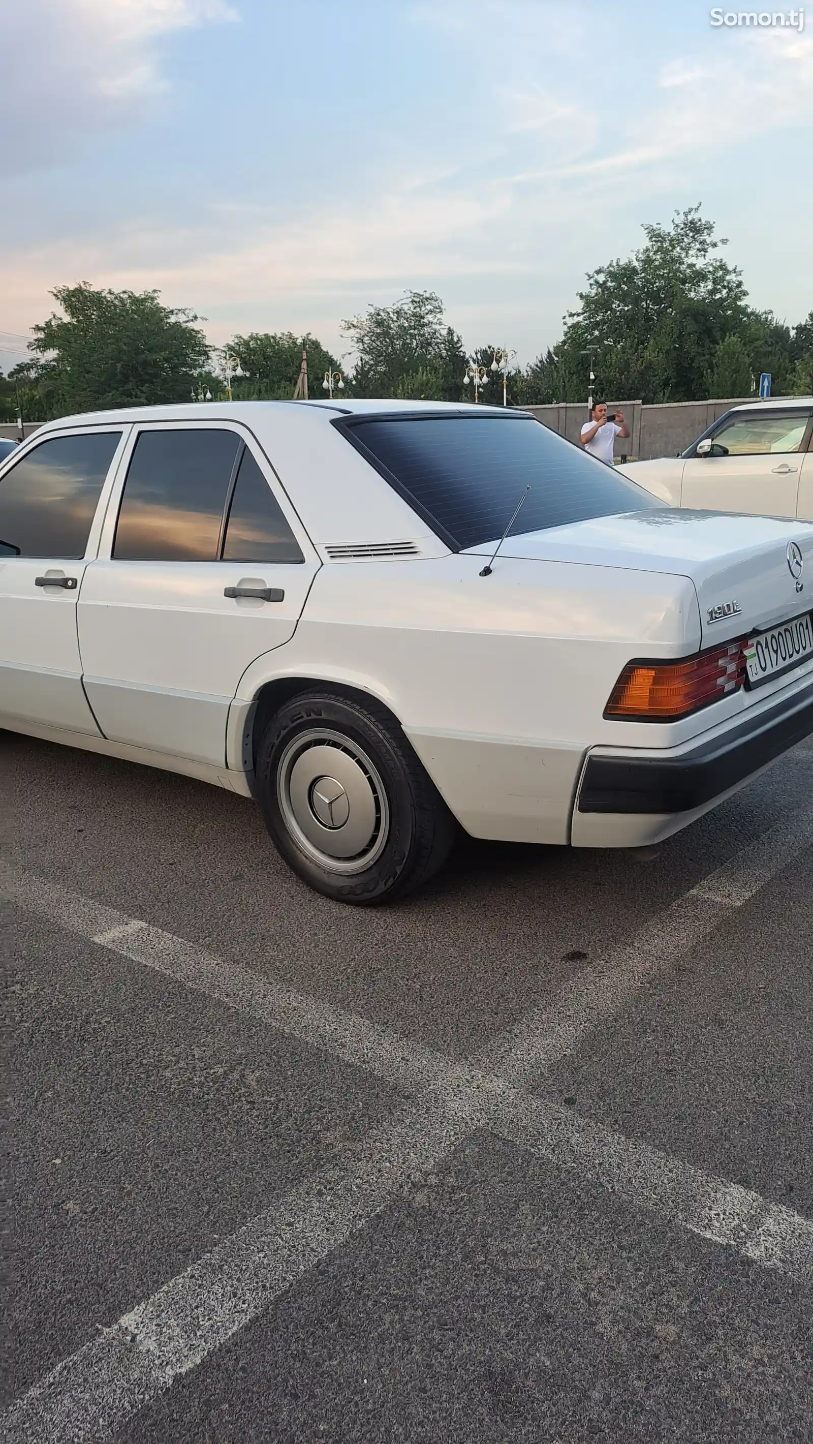 Mercedes-Benz W201, 1990-8