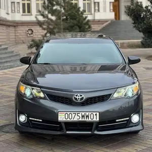 Toyota Camry, 2013