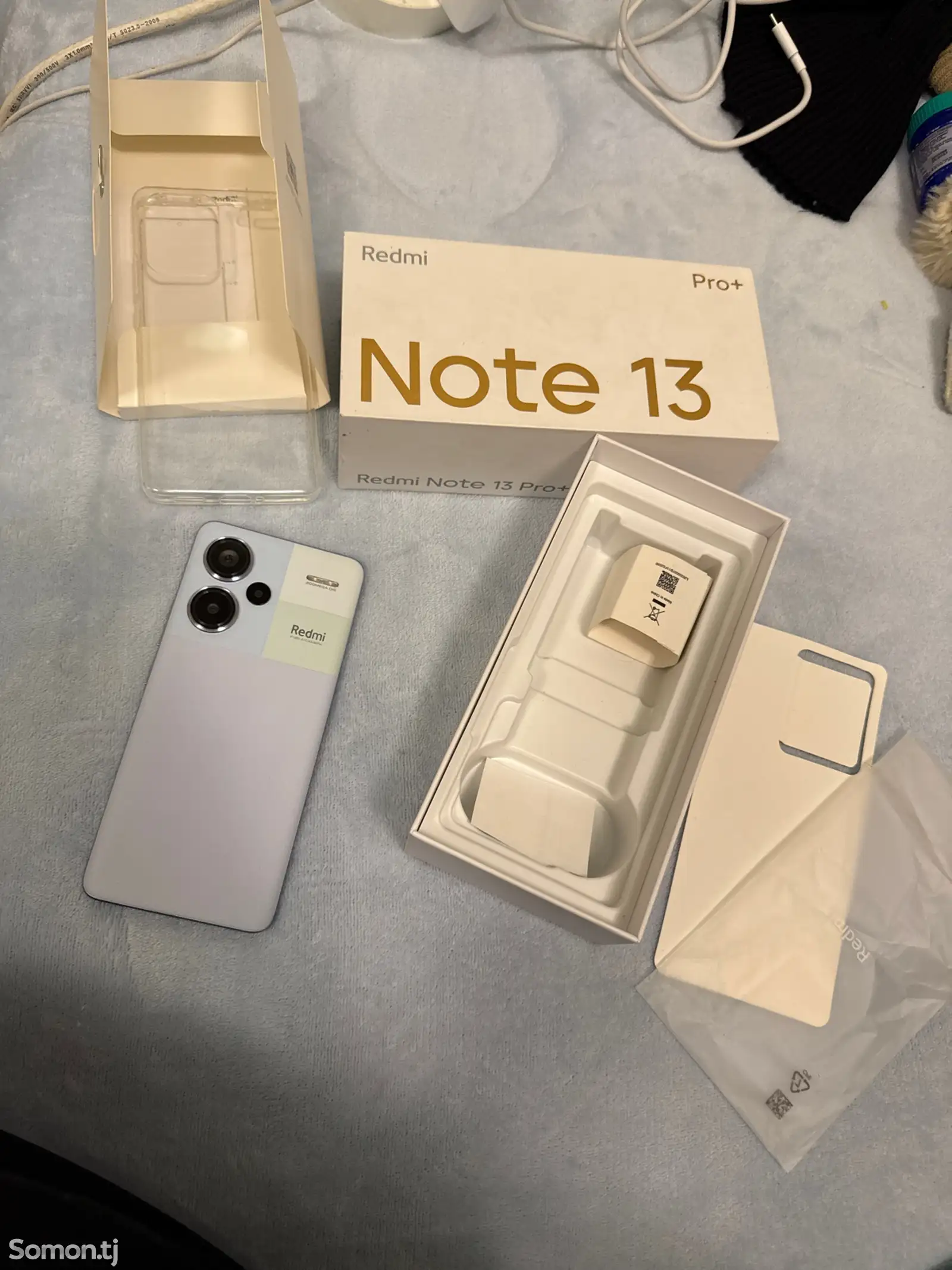 Xiaomi Redmi Note 13 Pro+ 5G-1