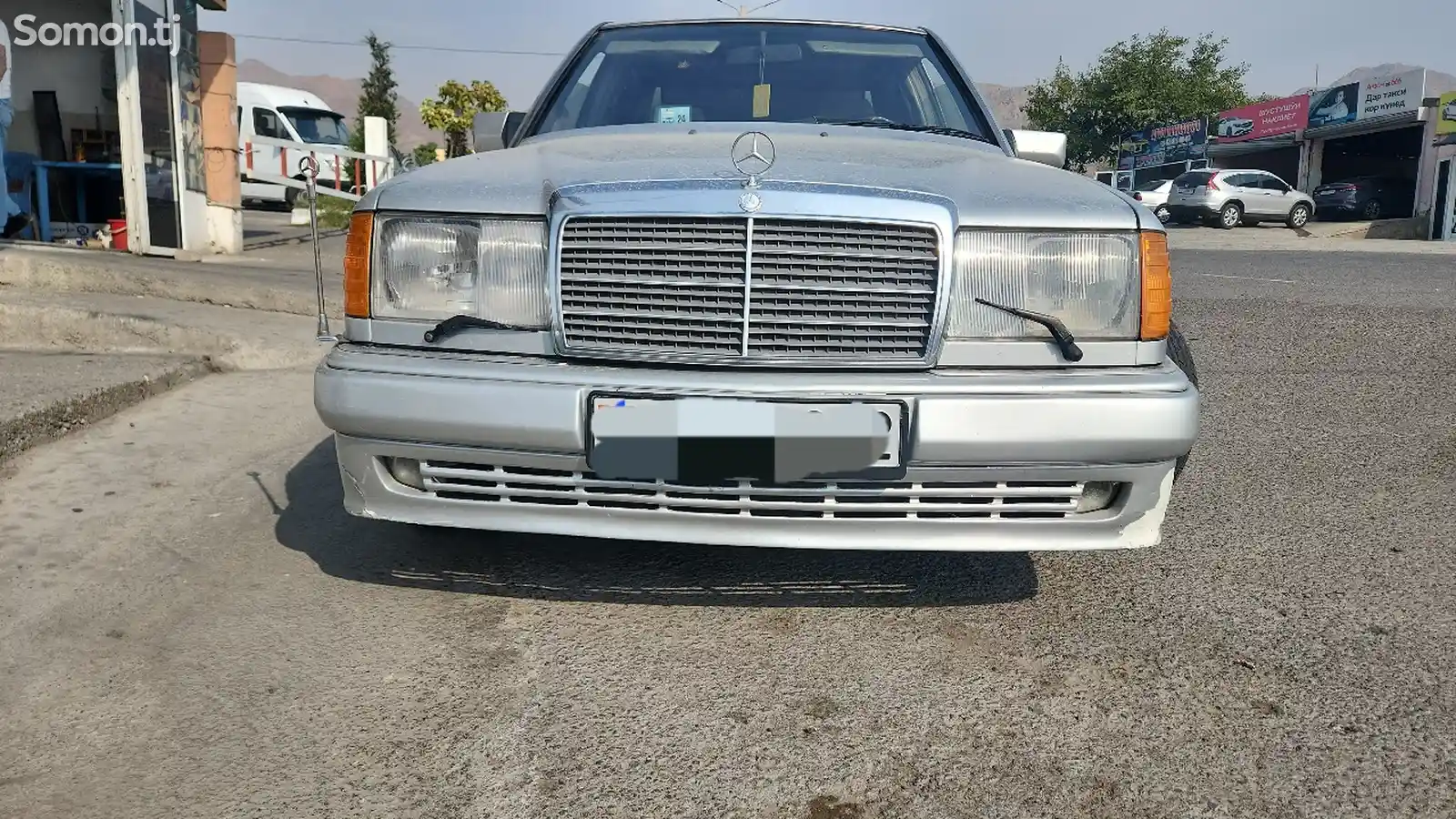 Передний и задний бампера на Mercedes-Benz w124-1