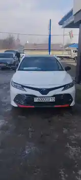 Toyota Camry, 2019-5