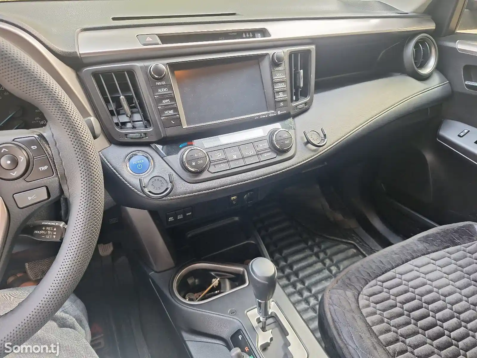 Toyota RAV 4, 2017-6