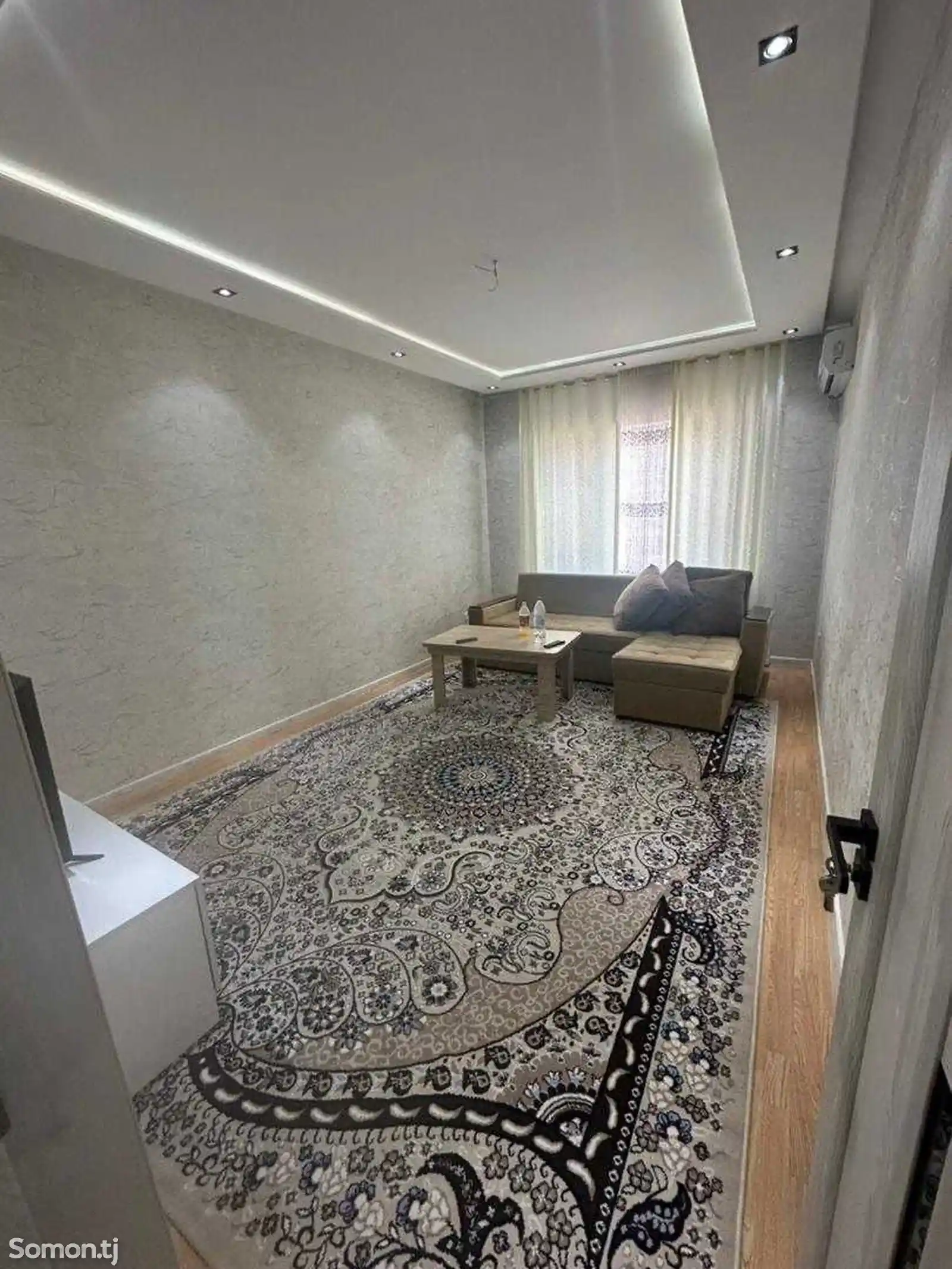 2-комн. квартира, 3 этаж, 60м², Космонавтов-1